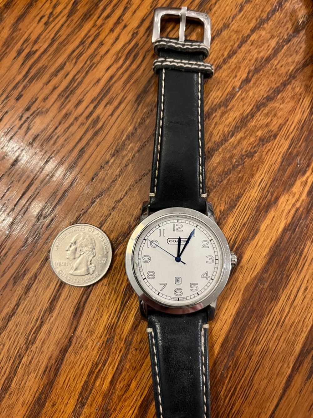 4 watches: Coach Timex Victorinox Swiss Army - Picture 4 of 8